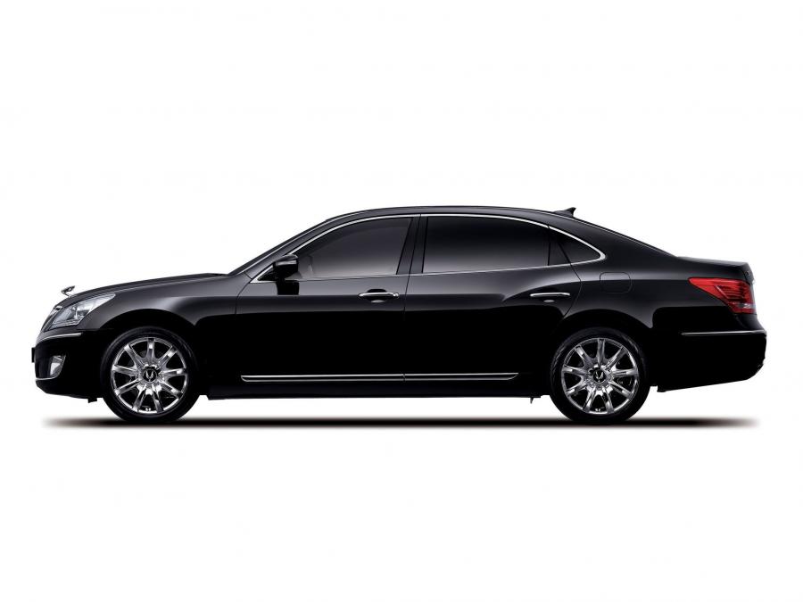  Hyundai Equus 2009 года  (фото 7 из 128)